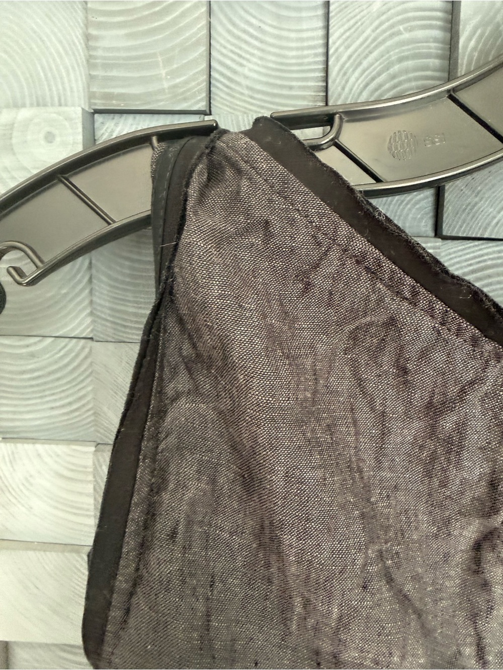 Momoni Sleeveless Black Linen Twist Shoulder Top - Picture 8 of 14